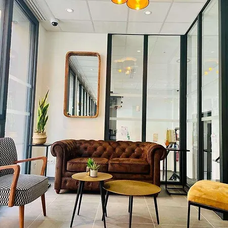 Break & Les Carmes Dechaux Lejlighedshotel