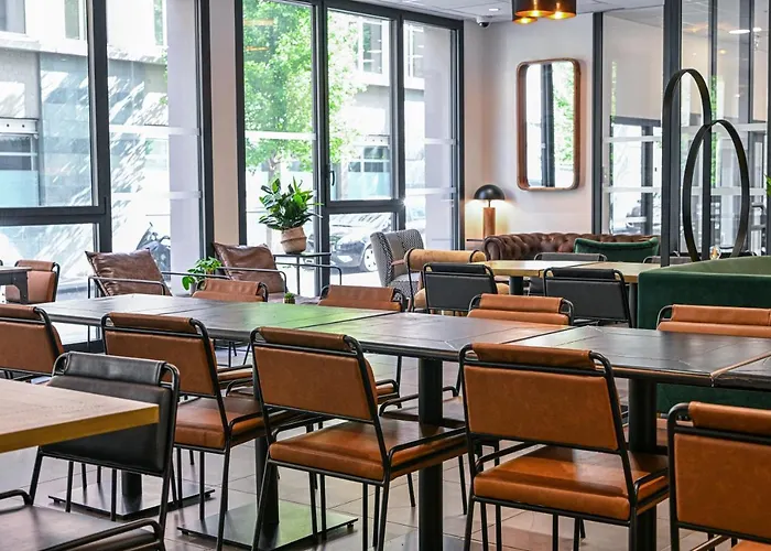 Break & - Les Carmes Dechaux アパートホテル