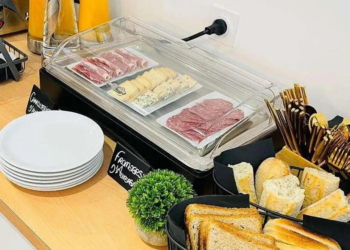 Break & - Les Carmes Dechaux アパートホテル クレルモン・フェラン