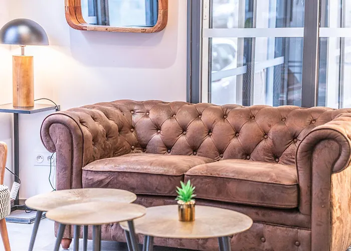 Break & - Les Carmes Dechaux 3*