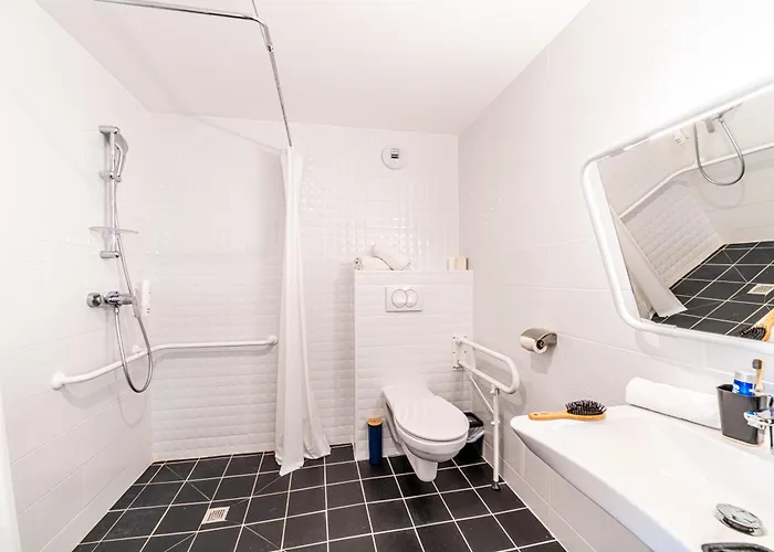 Break & - Les Carmes Dechaux Апарт-отель 3*